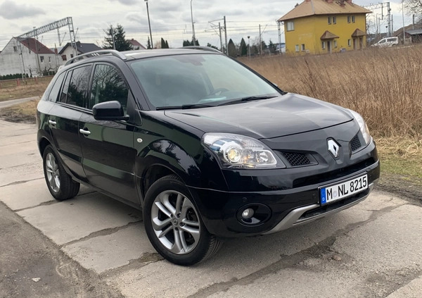 Renault Koleos cena 27900 przebieg: 166000, rok produkcji 2011 z Pionki małe 436